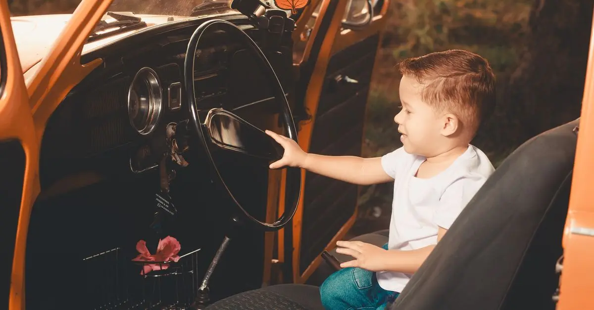 Comment choisir le meilleur organiseur de voiture pour enfants