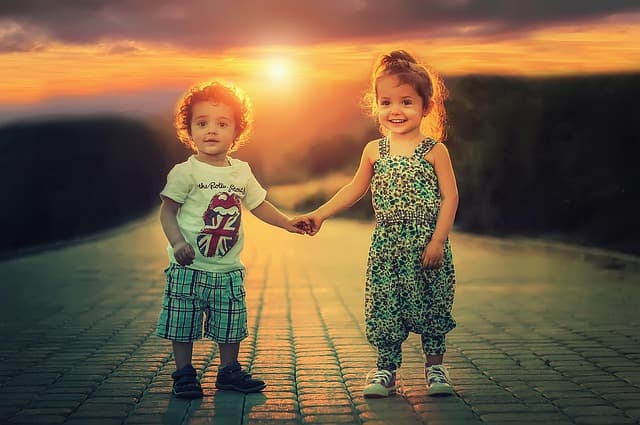 Les meilleures solutions pour divertir les enfants en voyage